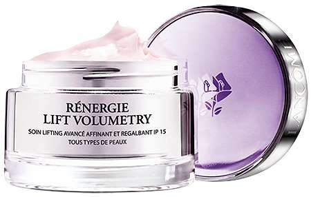 Gençliğinizi ifade eden açıyı düzletin ! LANCÔME RÉNERGIE LIFT VOLUMETRY | 2