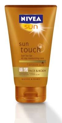 Yaz Gelmeden bronz bir tene sahip olmak için NIVEA SUN Güneşsiz Bronzlaştırıcı Yüz ve Vücut Jeli | 1