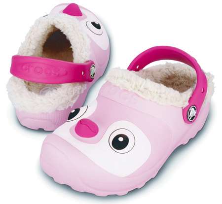 Miniklerin ayakları bu kış Crocs ile sıcacık... | 1