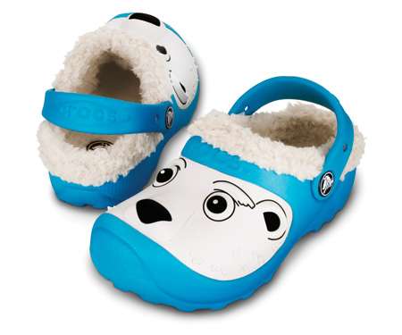 Miniklerin ayakları bu kış Crocs ile sıcacık... | 2