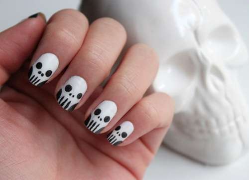 Skull-Nails-Tutorial-Kawaii-Nail-Blog-Kawaii-Blogging.jpg