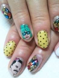 thumbs_lady_gagag_nails_thumb.jpg
