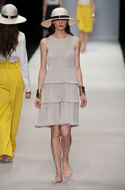 maison_rabih_kayrouz_ilkbahar_yaz_2013_defile_moda_elbise (2)