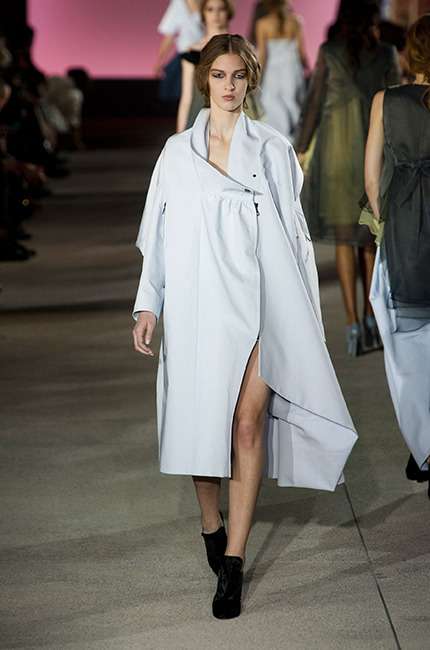 john_galliano_ilkbahar_yaz_2013_defile_moda_elbise_koleksiyon (19)