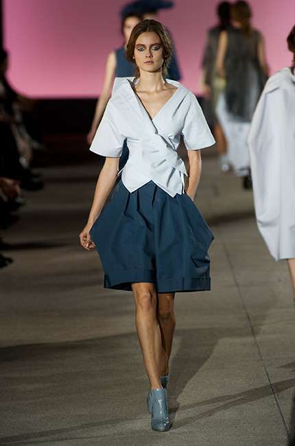 john_galliano_ilkbahar_yaz_2013_defile_moda_elbise_koleksiyon (30)