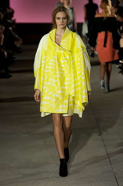 john_galliano_ilkbahar_yaz_2013_defile_moda_elbise_koleksiyon (34)