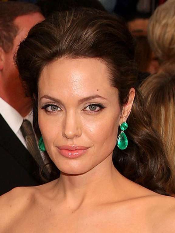 angelina_jolie_sac_modelleri_2015 (9)