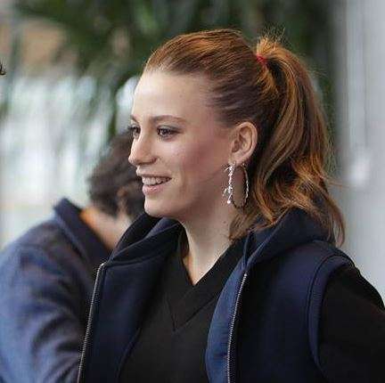 serenay_sarikaya_sac_rengi_ve_modelleri_2015_modasi (14)