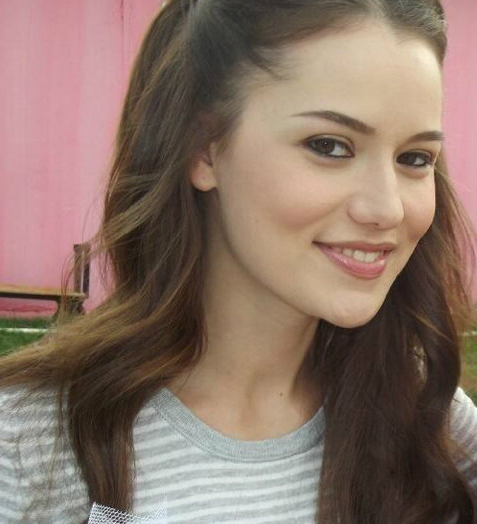 fahriye_evcen_sac_rengi_ve_modelleri_2015 (10)