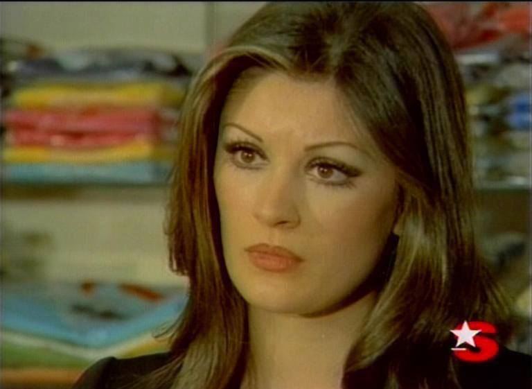 gulsen_bubikoglu_sac_rengi_ve_modelleri_2015 (22)