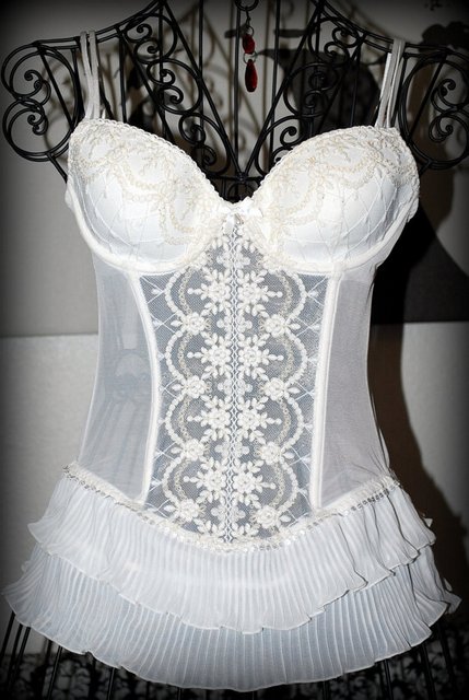 en_seksi_gelinlik_ic_camasiri_modelleri_2016 (6)