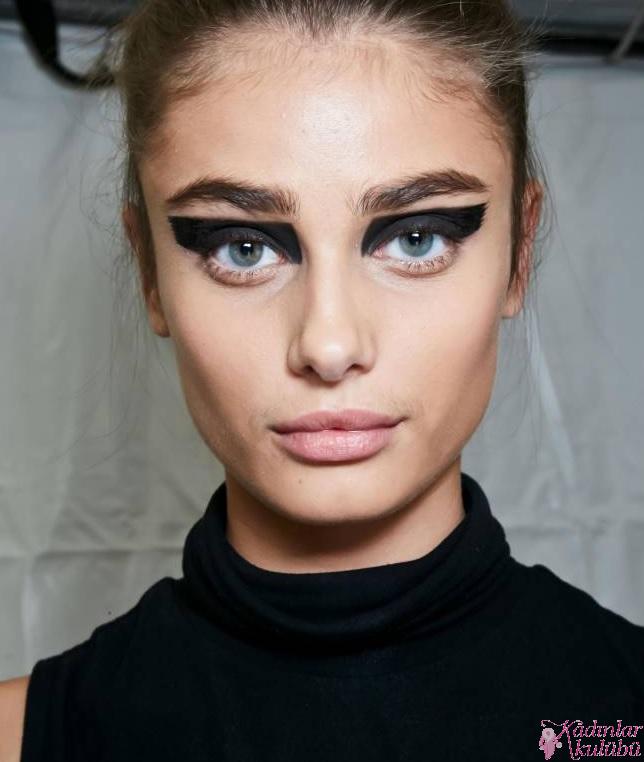 2016_eyeliner_trendi (1)