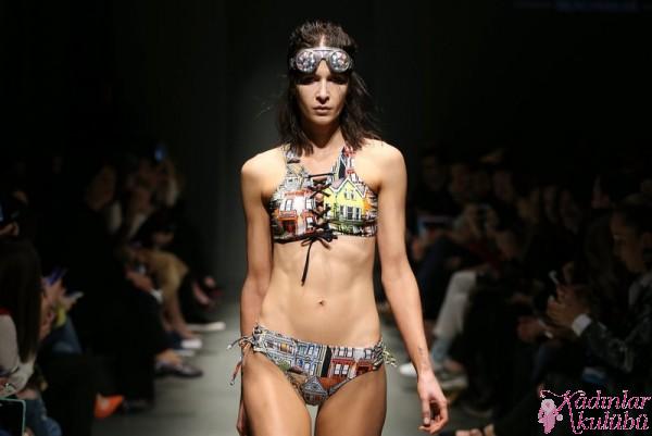 "ISTANBUL, TURKEY - MARCH 15: A model walks the runway at the Cihan Nacar show during the Mercedes-Benz Fashion Week Istanbul Autumn/Winter 2016 at Zorlu Center on March 15, 2016 in Istanbul, Turkey. (Photo by Andreas Rentz/Getty Images for IMG)"