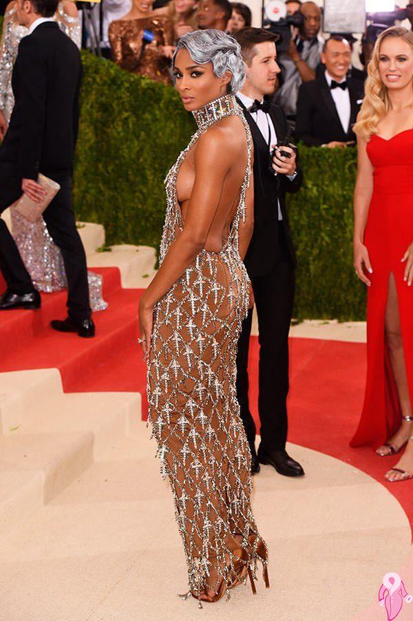 2016_Met_Gala_kirmizi_hali (11)