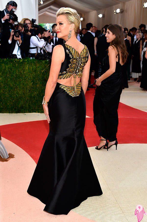 2016_Met_Gala_kirmizi_hali (14)