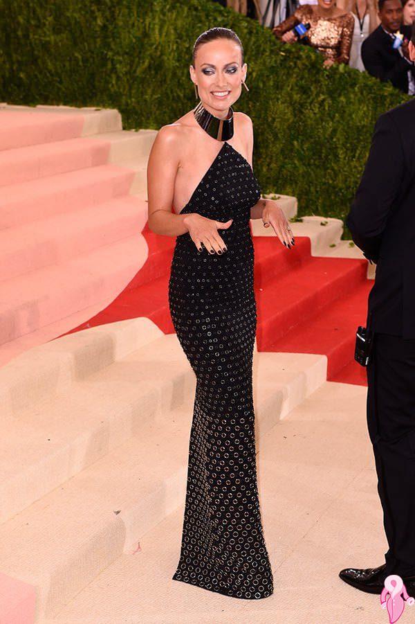 2016_Met_Gala_kirmizi_hali (27)