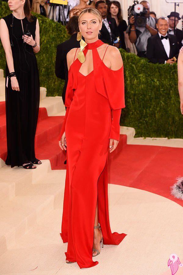 2016_Met_Gala_kirmizi_hali (30)