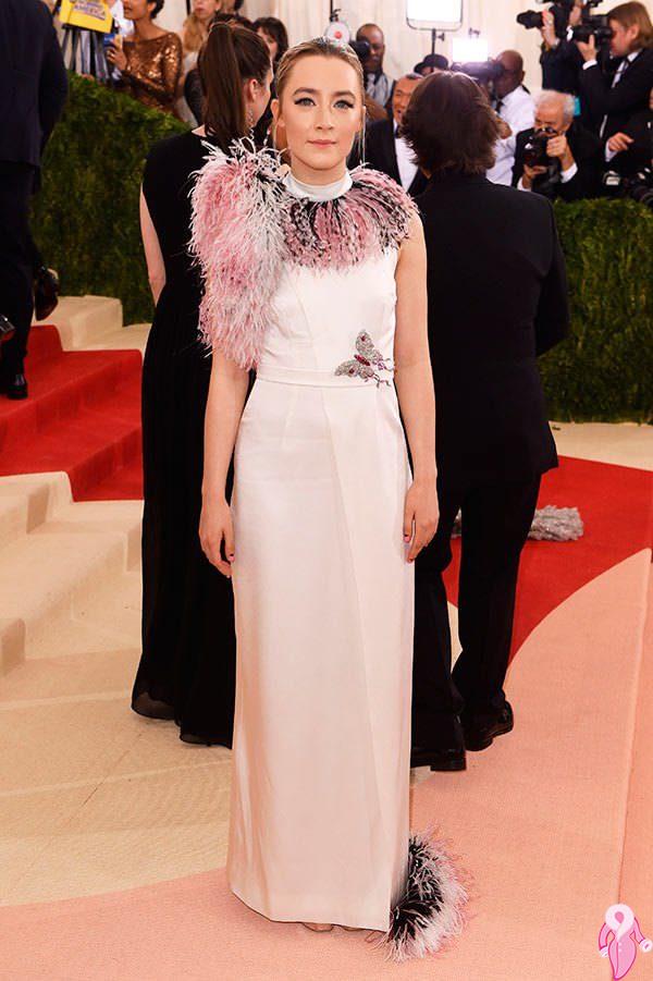 2016_Met_Gala_kirmizi_hali (37)