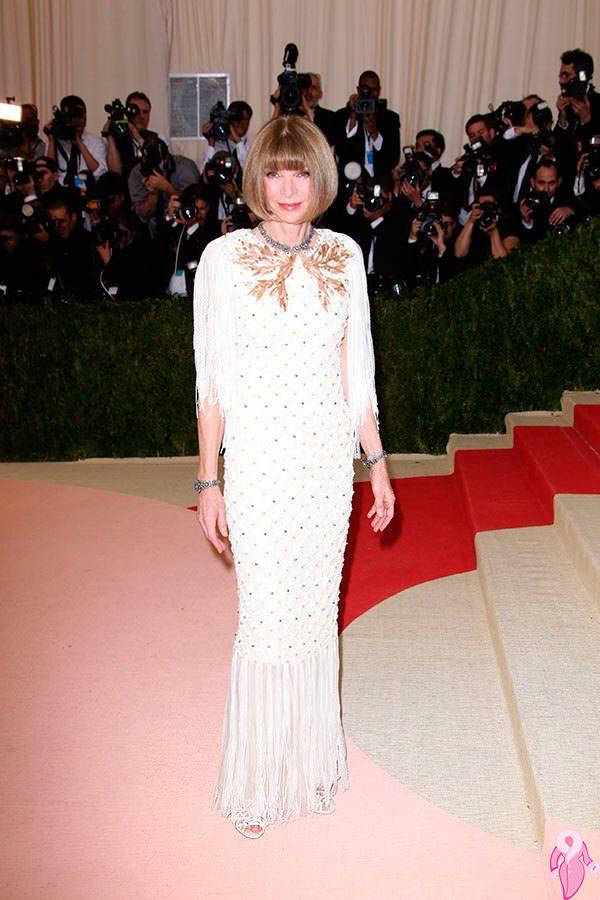 2016_Met_Gala_kirmizi_hali (39)