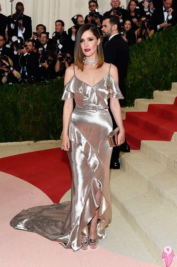2016_Met_Gala_kirmizi_hali (65)