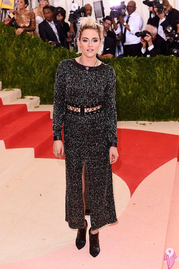 2016_Met_Gala_kirmizi_hali (87)