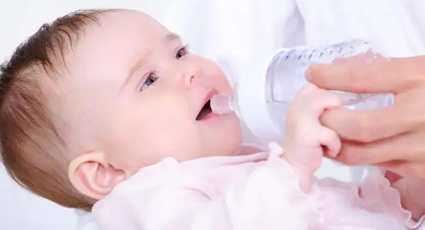 bebeklerde_hirilti_nasil_gecer.webp
