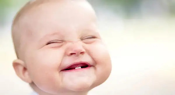bebeklerde_dis_cikarma_belirtileri.webp