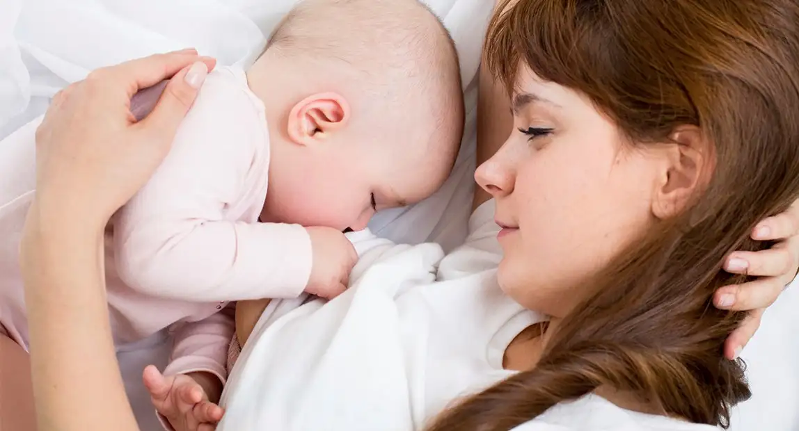 dogru_bebek_emzirme_teknikleri_bebek_nasil_emzirilir.webp