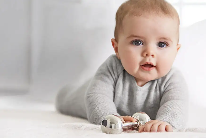 uyumlu_cift_bebek_isimleri_2019.webp