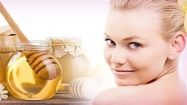evde_dogal_sac_maskesi_tarifleri.webp