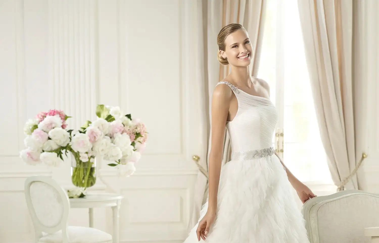 kemerli_gelinlik_modelleri_2019_trendleri.webp