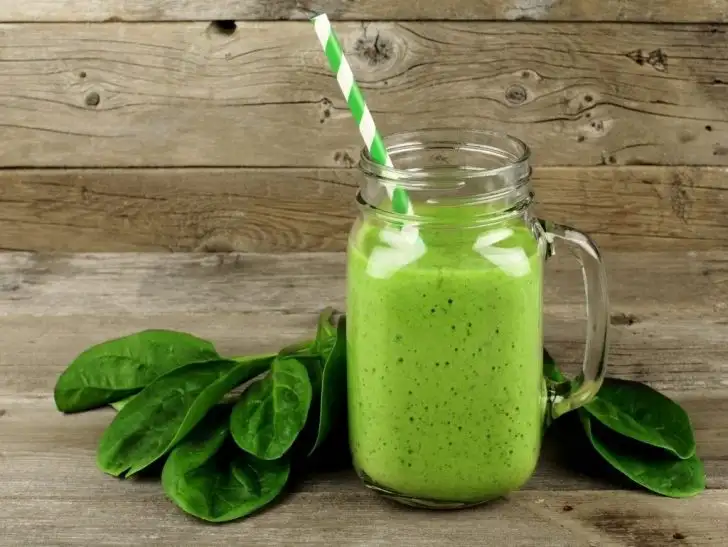 yesil_ayran_tarifi_kilo_verme_zayiflama_faydalari.webp