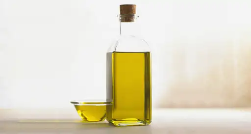 macadamia_sac_bakim_yagi_faydalari_kullanimi.webp