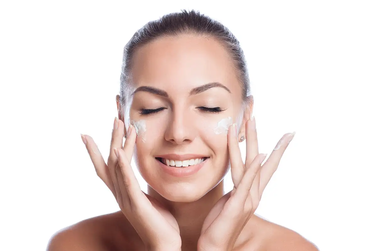 yanak_Sarkmasi_yanak_bakimi_sikilastirma_maske_tarifleri.webp