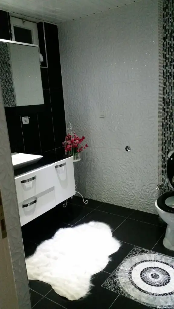 003.webp