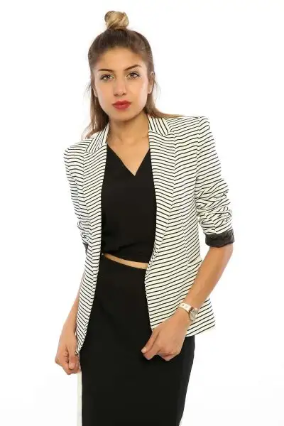 0051367_cizgili-blazer-tek-dugme-ceket-beyaz.webp