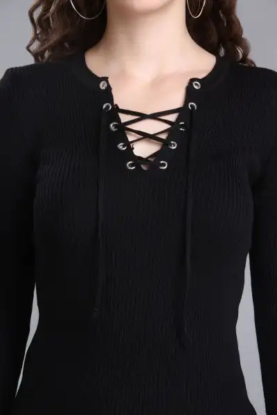 0073573_yaka-bagcikli-kabartma-desen-triko-siyah-kazak.webp