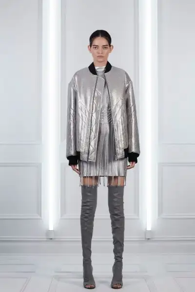 01-sally-lapointe-resort-2018.webp