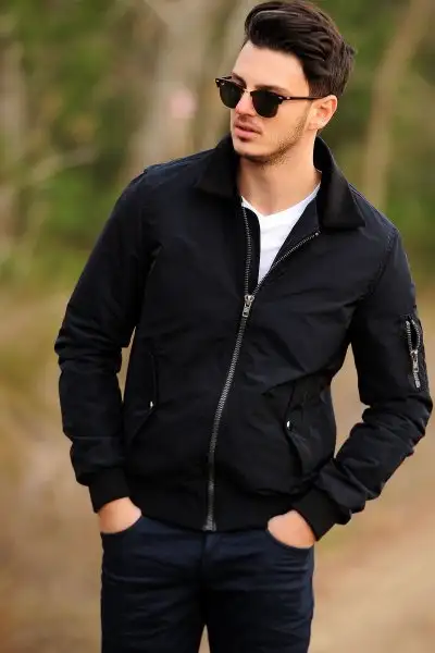 0148200_yaka-kurk-lacivert-pilot-mont.webp