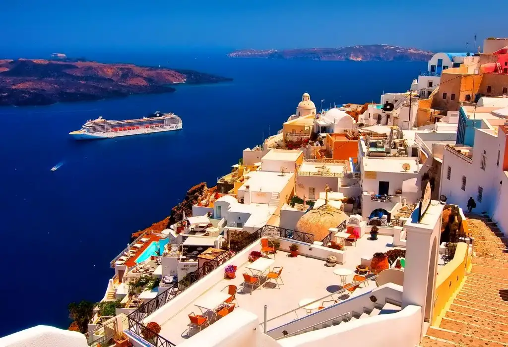 01df3bdf-bf39-4b46-bde0-2838687a2bf9Beautiful-Small-Town-Oia-Santorini-Greece-Desktop-Wallpaper.webp