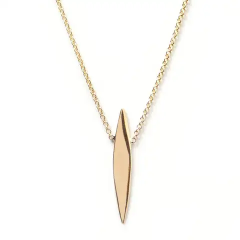 033016-Delicate-jewelry-11.webp