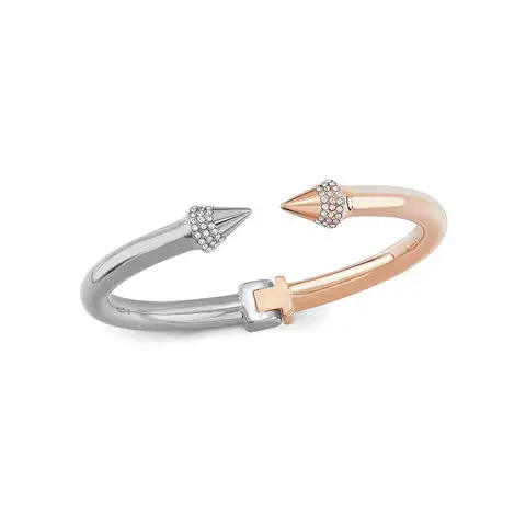 033016-Delicate-jewelry-14.webp