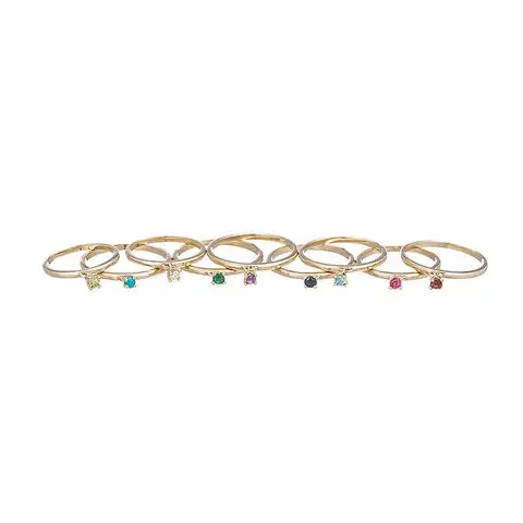 033016-Delicate-jewelry-6.webp