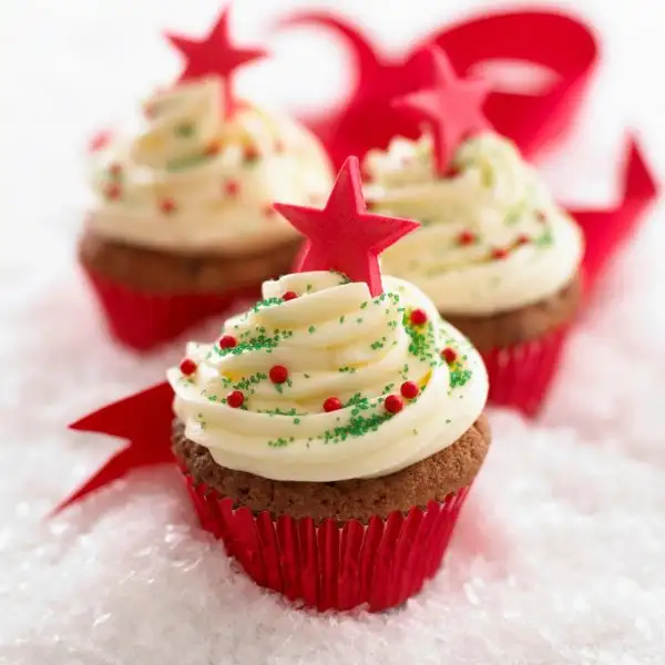 1-Christmas-cupcakes-22.webp