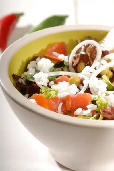 1- Somonlu Pirinç Salatası - Rice Salad with Solmon Fish.webp