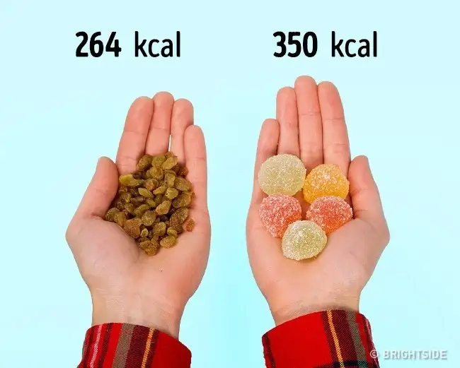 100_gram_kuru_uzum_100_gram_sekerleme.webp