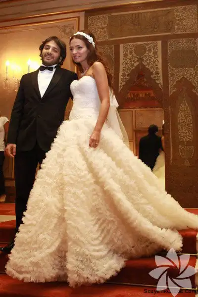1028502_a6264febfd2e246a299c3b79a3f0c40a_600x600.webp