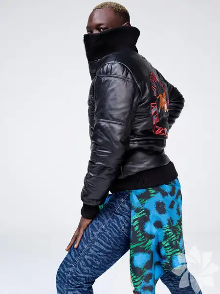1039747_7e80fcfaf60fddcc488fdbd15401e125_600x600.webp