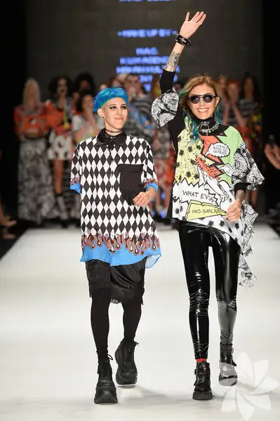 1039759_105c2050a9c04318e6645370bff8985a_600x600.webp