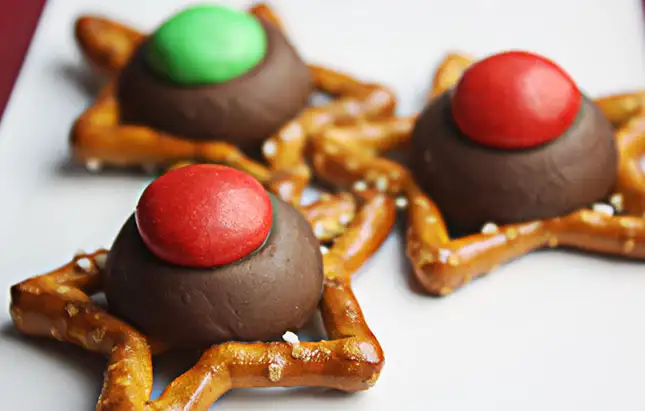 12cookies-pretzel.webp